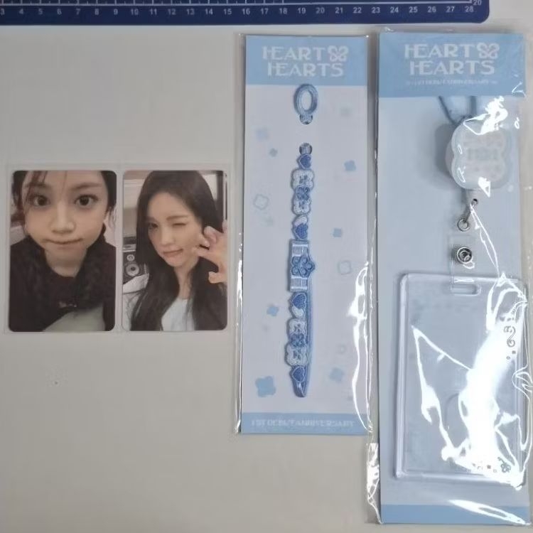 OFFICIAL PHOTOCARD & MERCH HEARTS2HEARTS carmen yuha