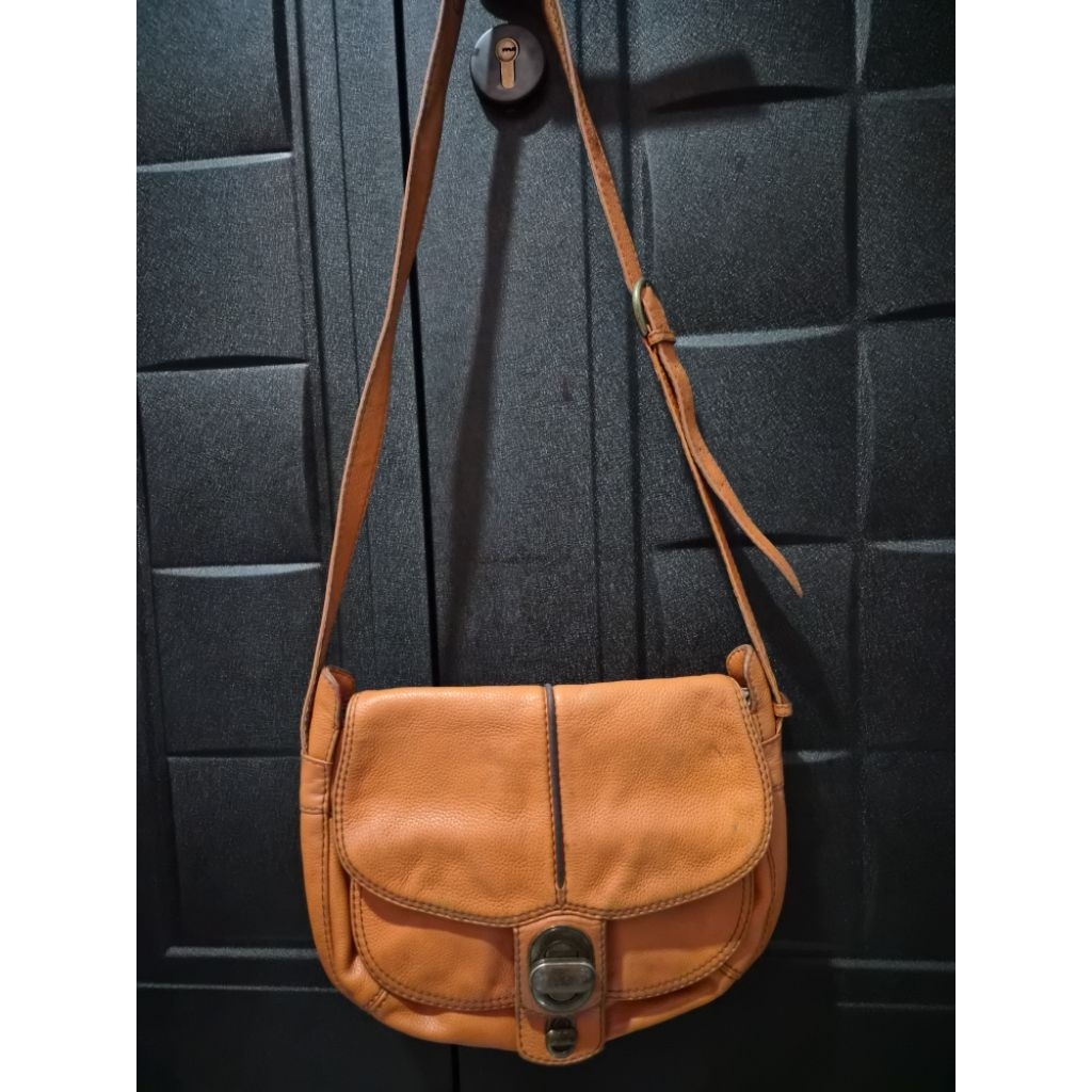 Tas kulit asli kuning kunyit Lancel