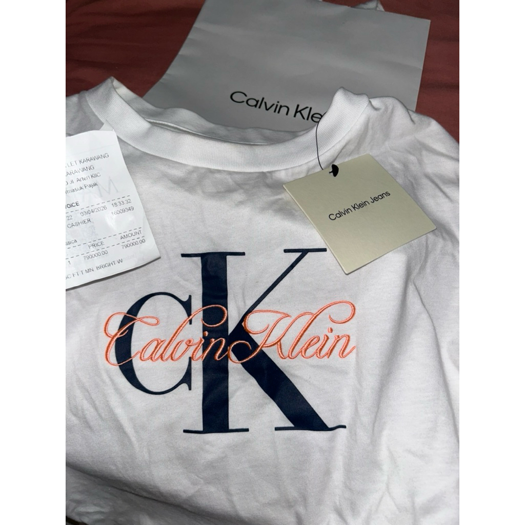 Kaos calvin klein t-shirt