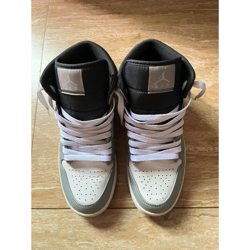 AUR JORDAN MID LIGHT SMOKE GREY