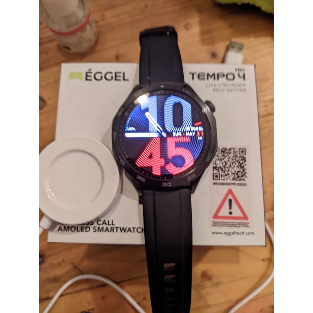 Eggel Tempo 4 Pro Amoled. Smartwatch/smartband second.