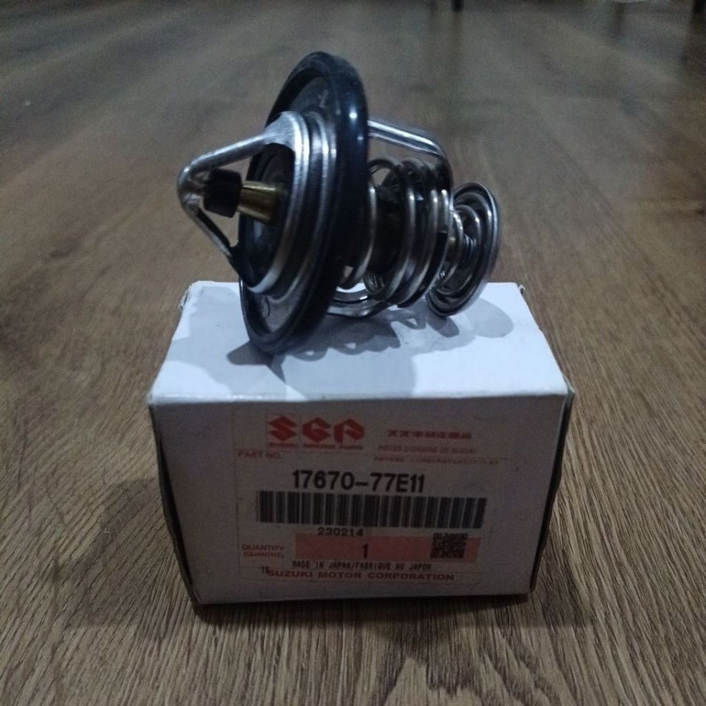 Termostat 82°C grand Escudo XL7 2500CC original