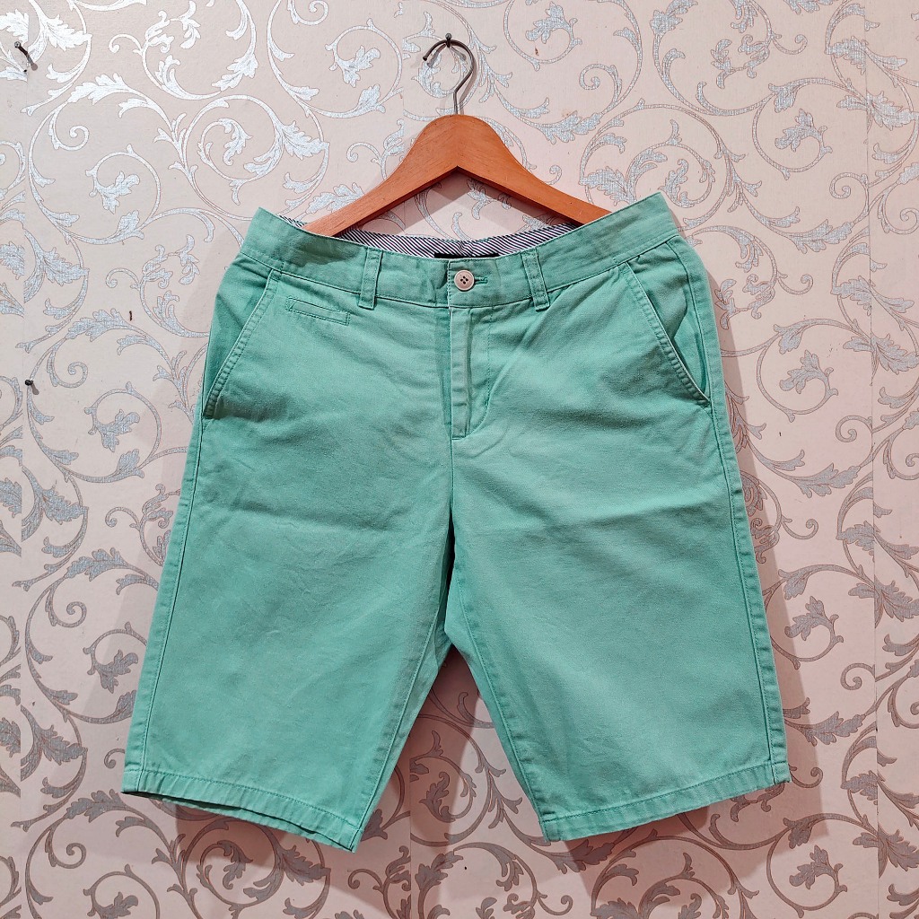 Celana Pendek Chino Bermuda ANDREW Short Pants Slim Fit Hijau Mint Green