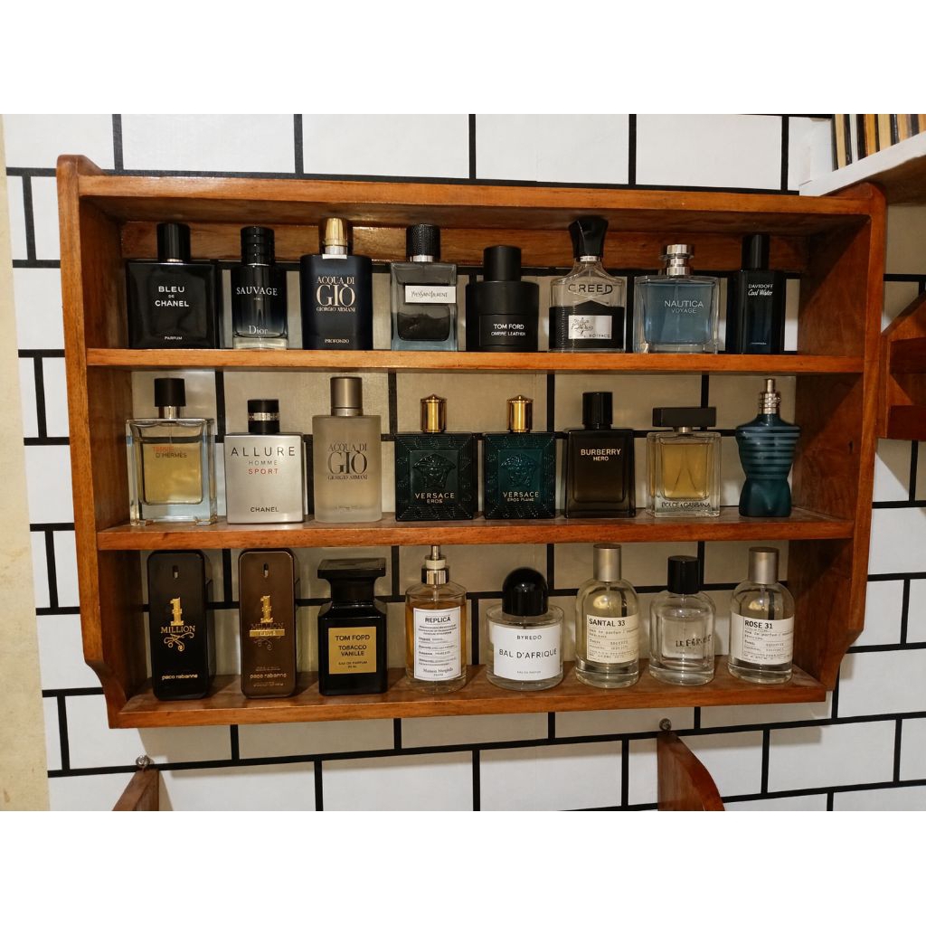 Rak Tempel Dinding Parfum/Rak dinding untuk dapur