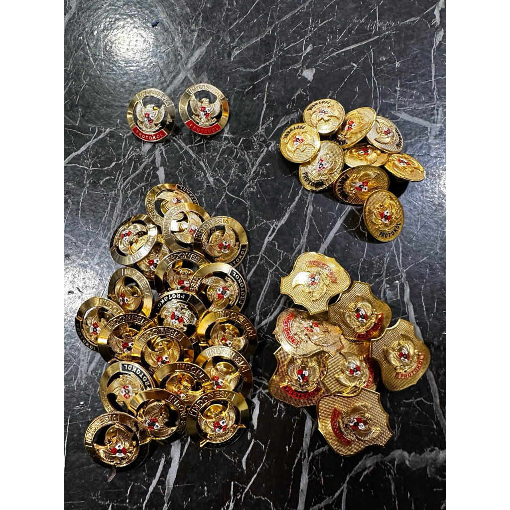 PIN PROTOKOL ADC AJUDAN PREMIUM KUNINGAN SEPUH EMAS