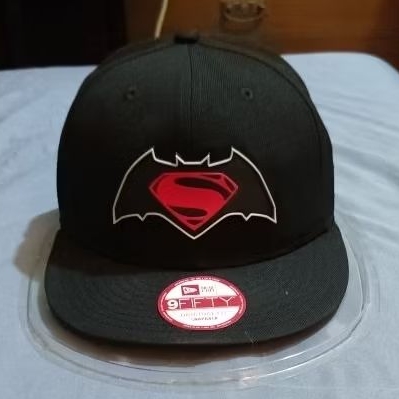 NEW ERA BATMAN VS SUPERMAN SNAPBACK OSFM ORIGINAL .