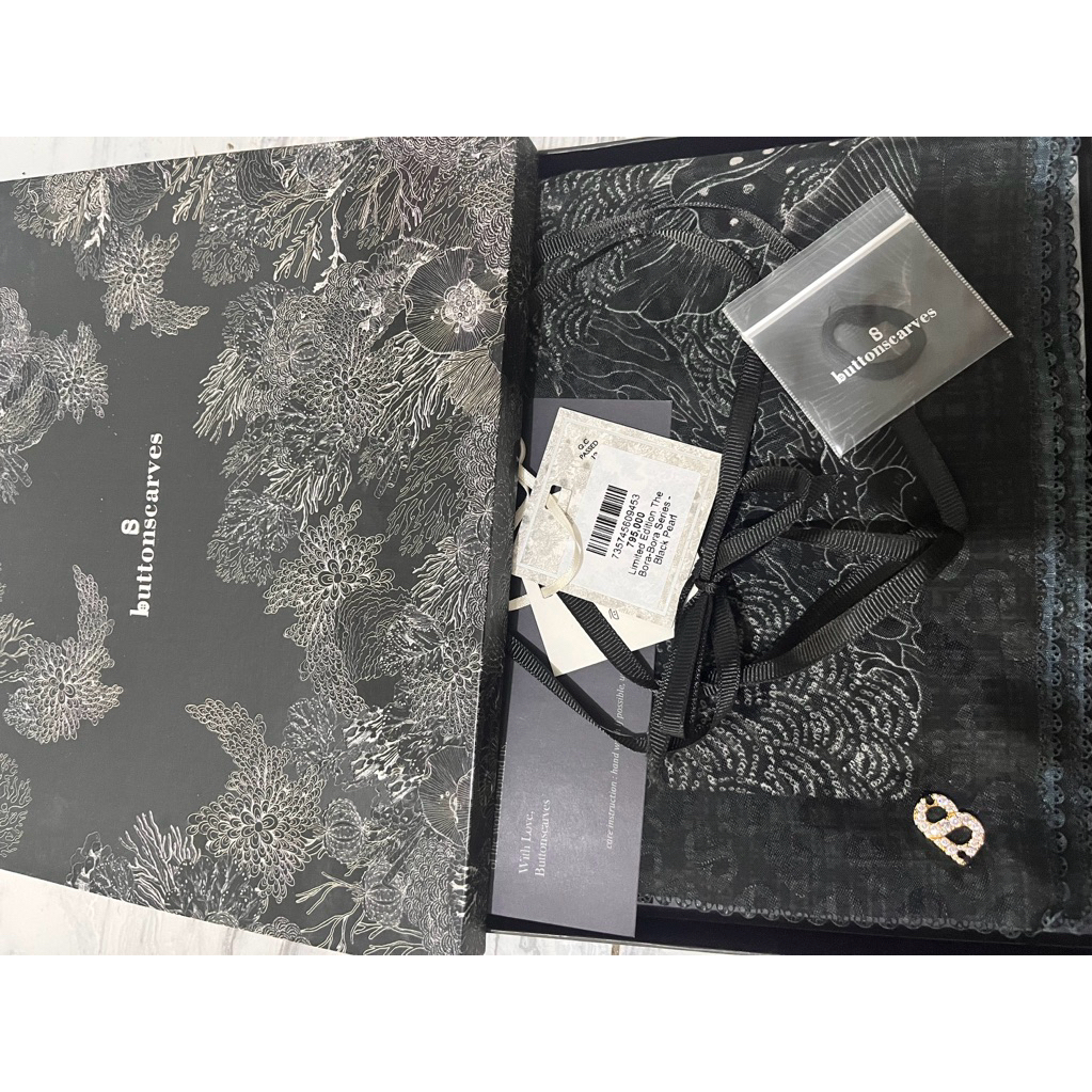 Buttonscarves bora bora black pl