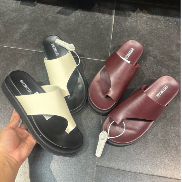 SALE‼️State street sandal wanita by payless