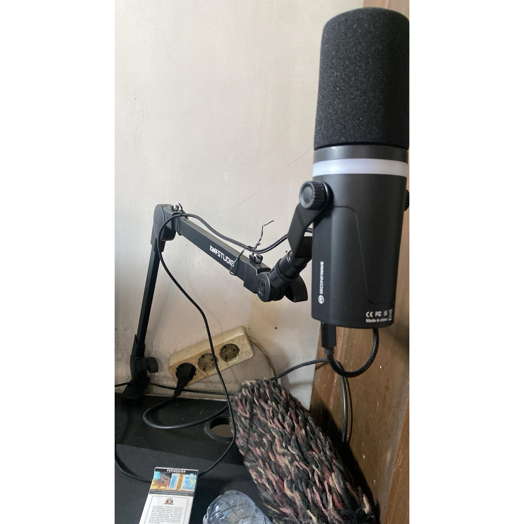 Mic Second Wave 1e + mic stand