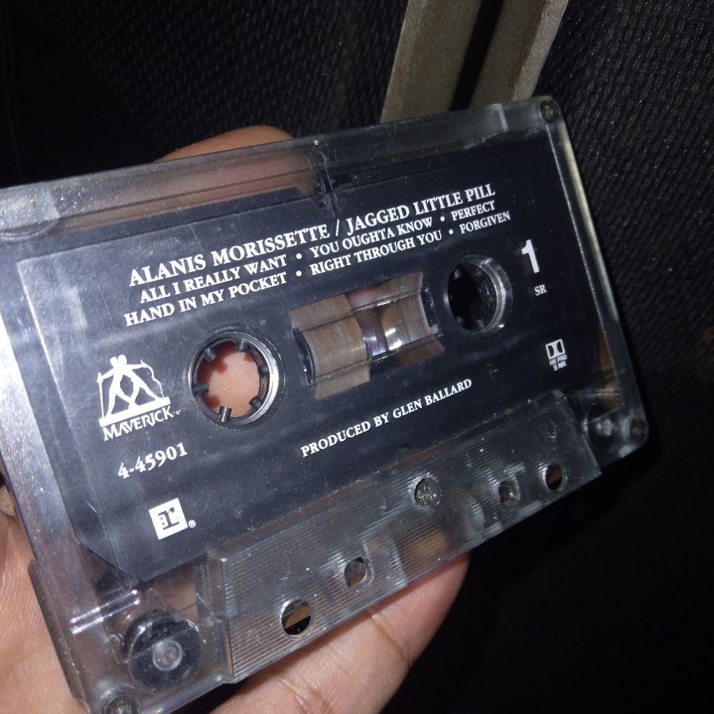 Kaset Alanis Morissette tanpa cover