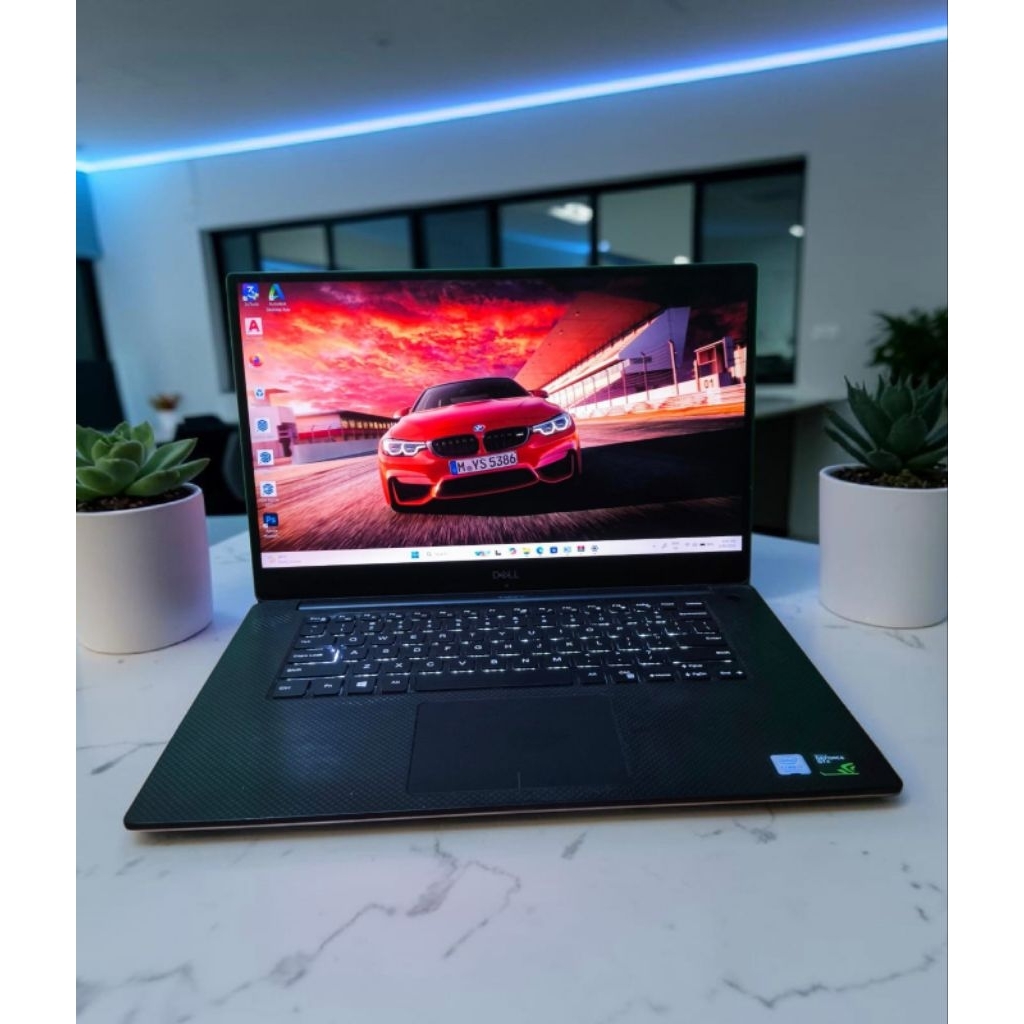 Laptop DELL XPS TOUCHSCREEN SLIM NVIDIA GTX
