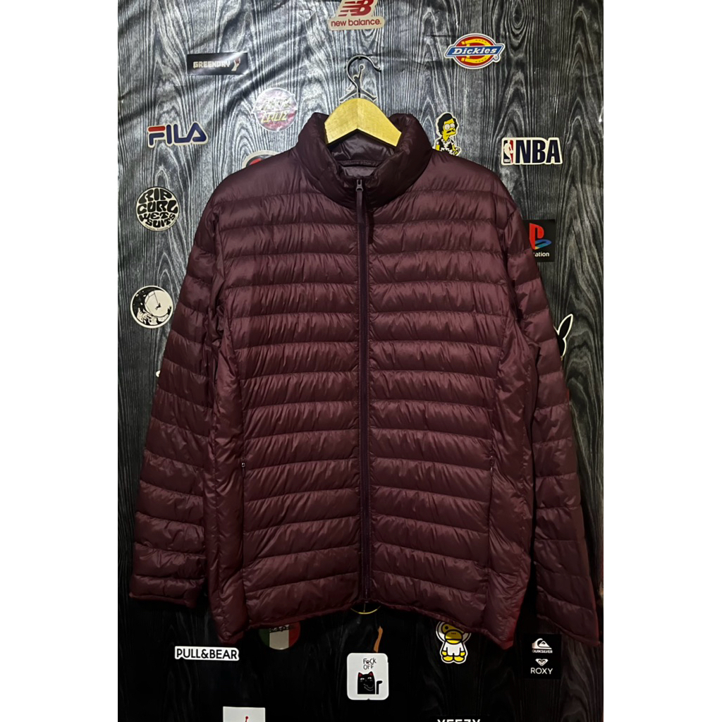 Uniqlo bulang ultra light maroon SECOND