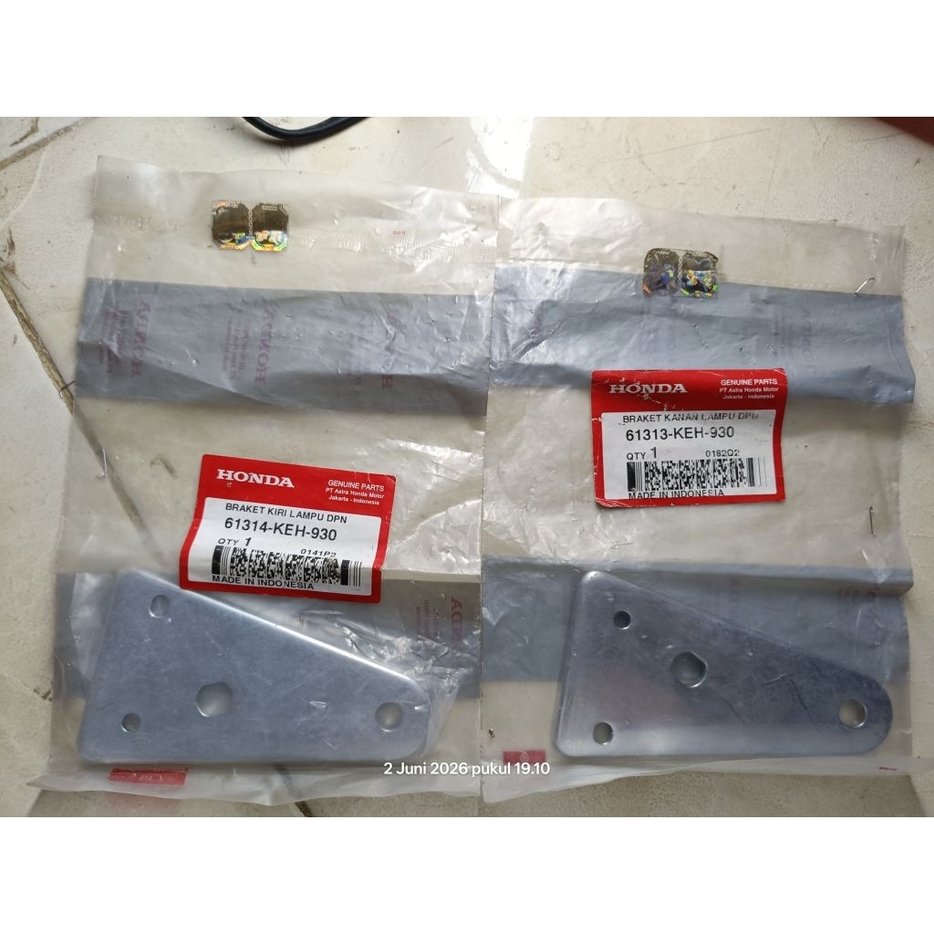 kuping lampu depan kanan kiri Honda Megapro lama old hiu original AHM 61314 61313 keh 930