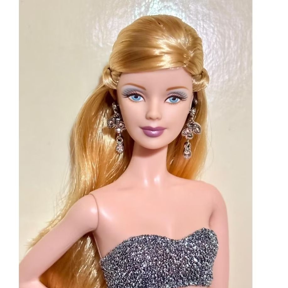 Barbie grand entrance on body muse
