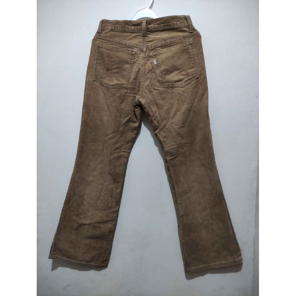 Celana Levis Vintage 70s Corduroy Flare