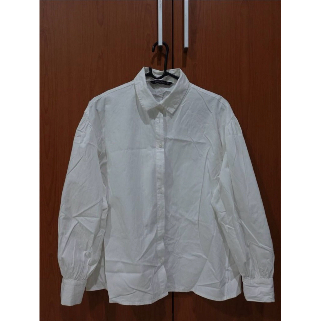 Kemeja Putih The Executive