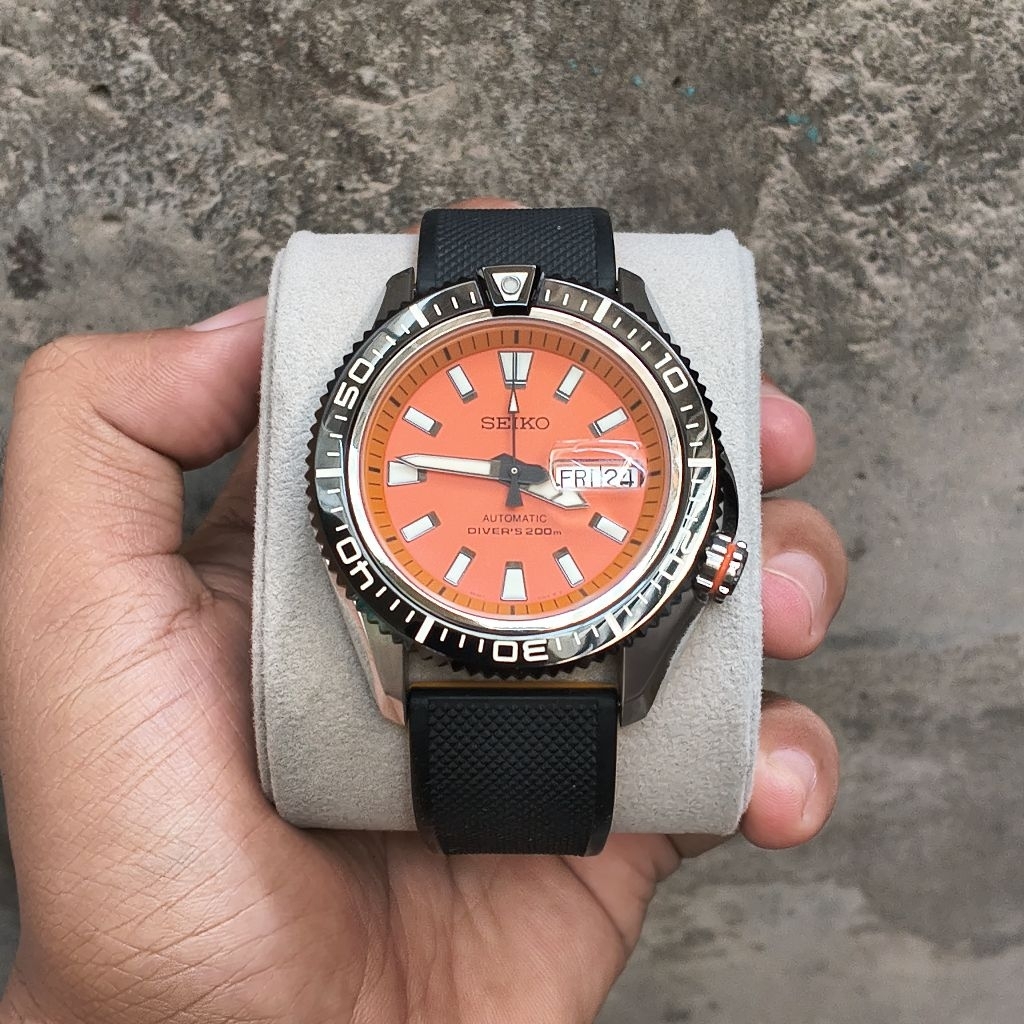 SEIKO Diver Orange Stargate