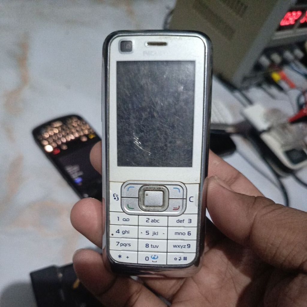 Nokia 6120c