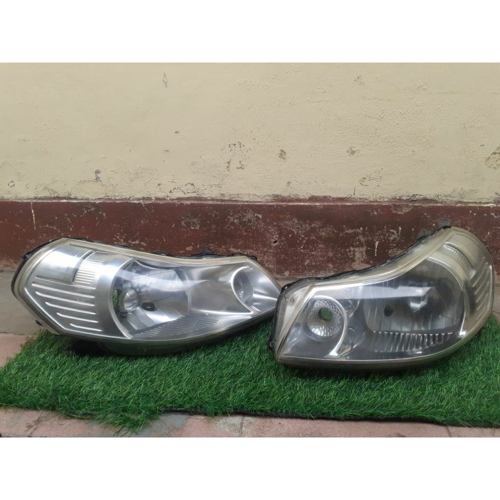 Headlamp lampu depan suzuki X-over original