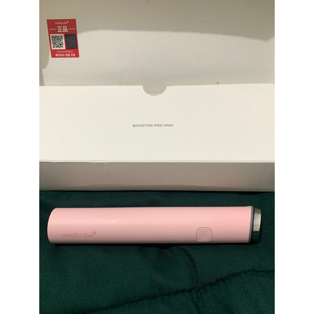 PRELOVED MEDICUBE BOOSTER PRO MINI