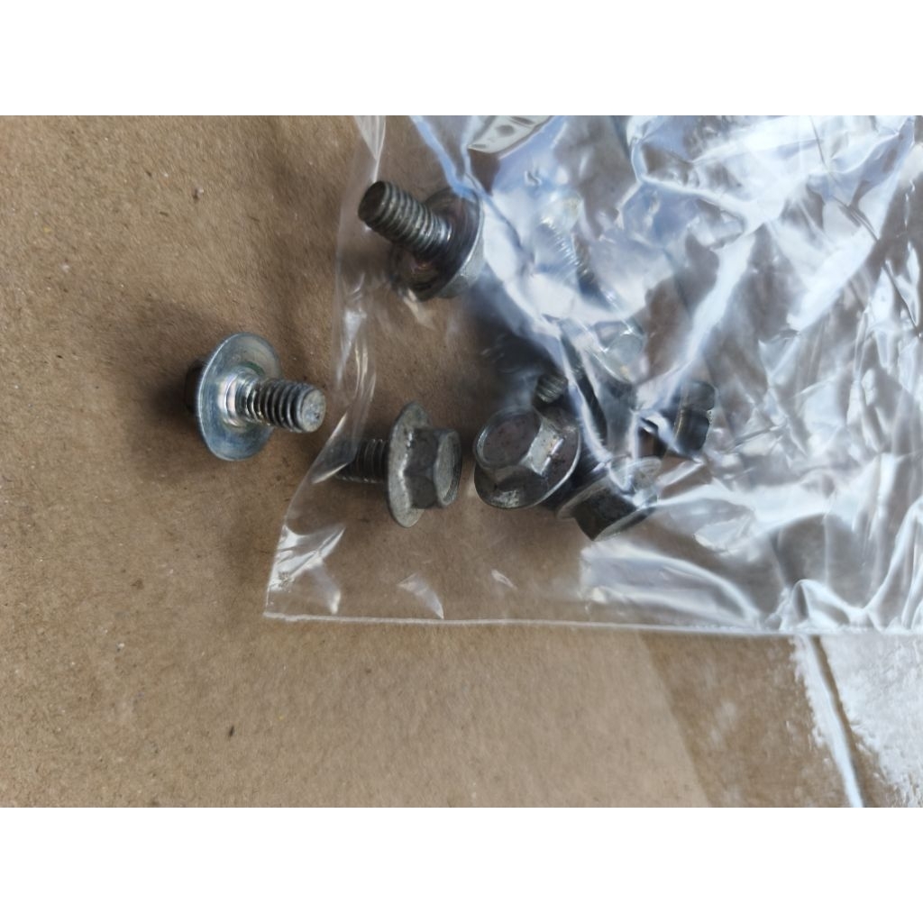 BAUT FLANGE BOLT M6X12 KUNCI ( T10 ) PUTIH