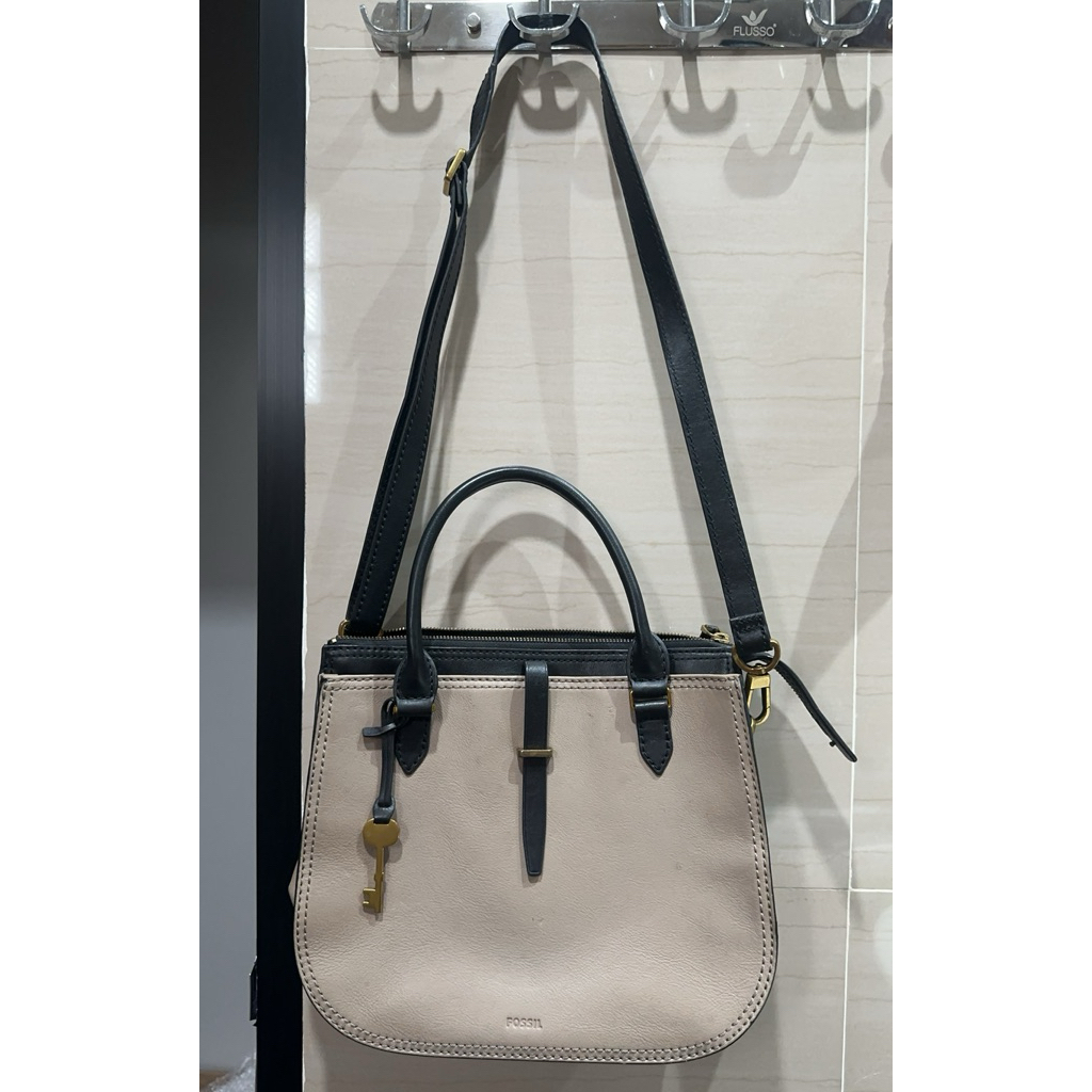 pl tas fossil kulit asli good condi