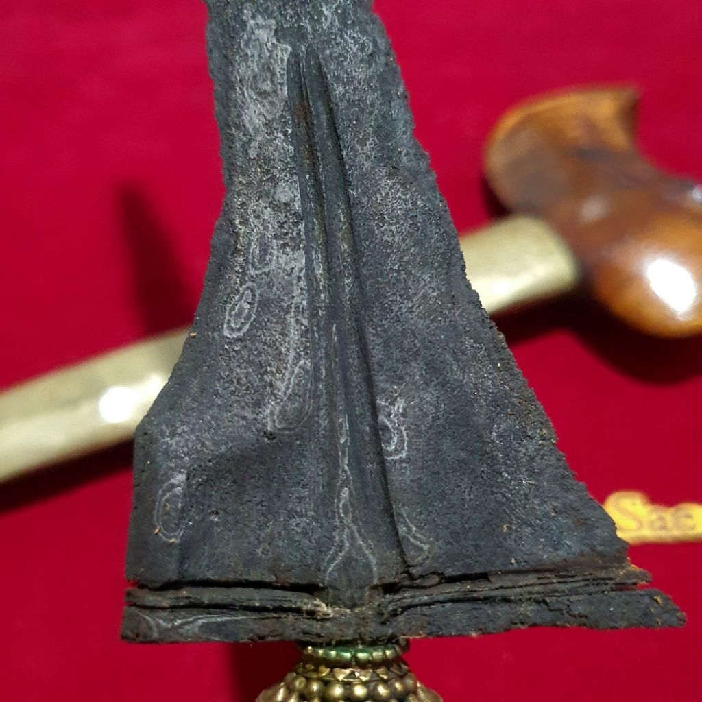 Keris Jalak Sangu Tumpeng JST Pedaringan Kebak Mojopahit sepuh.