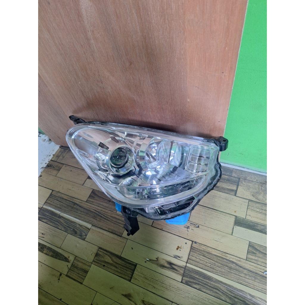Headlamp Lampu Depan Daihatsu Sirion 2012 2013 2014 Original