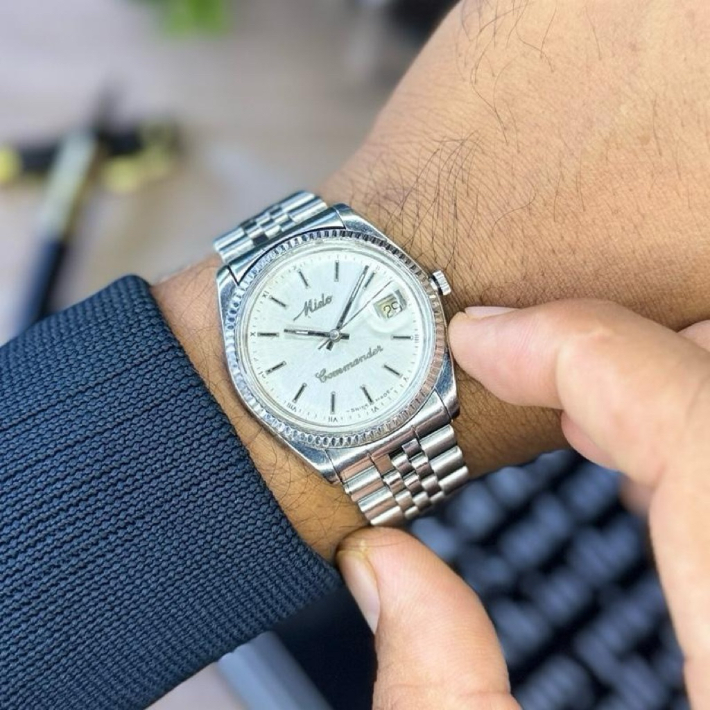 Vintage Mido Commander Datoday Automatic - Silver Sunburst Dial Original