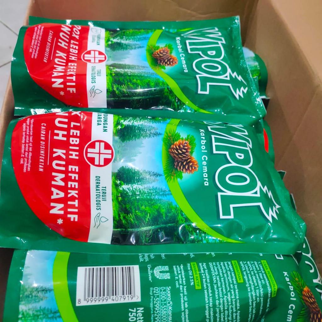 WIPOL Karbol Cemara 2 Pcs 720g Cairan Pembersih Lantai / Kemasan isi ulang