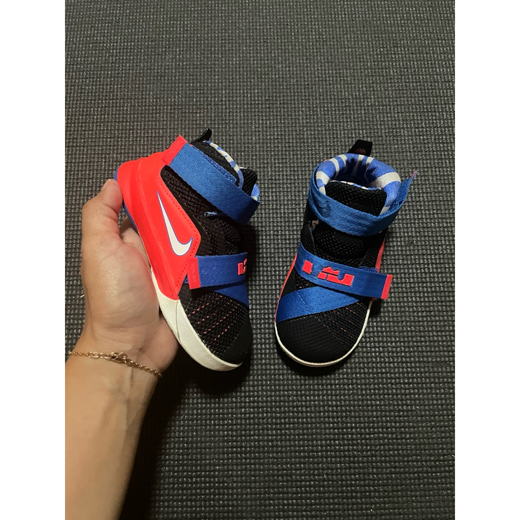 Sepatu Nike Lebron Soldier 9 size 25 insole 14cm