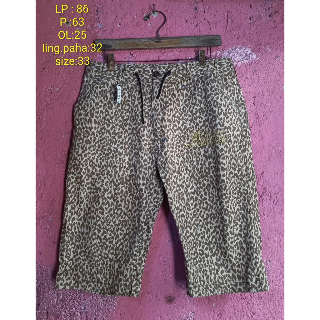celana chino motif leopard banana seven