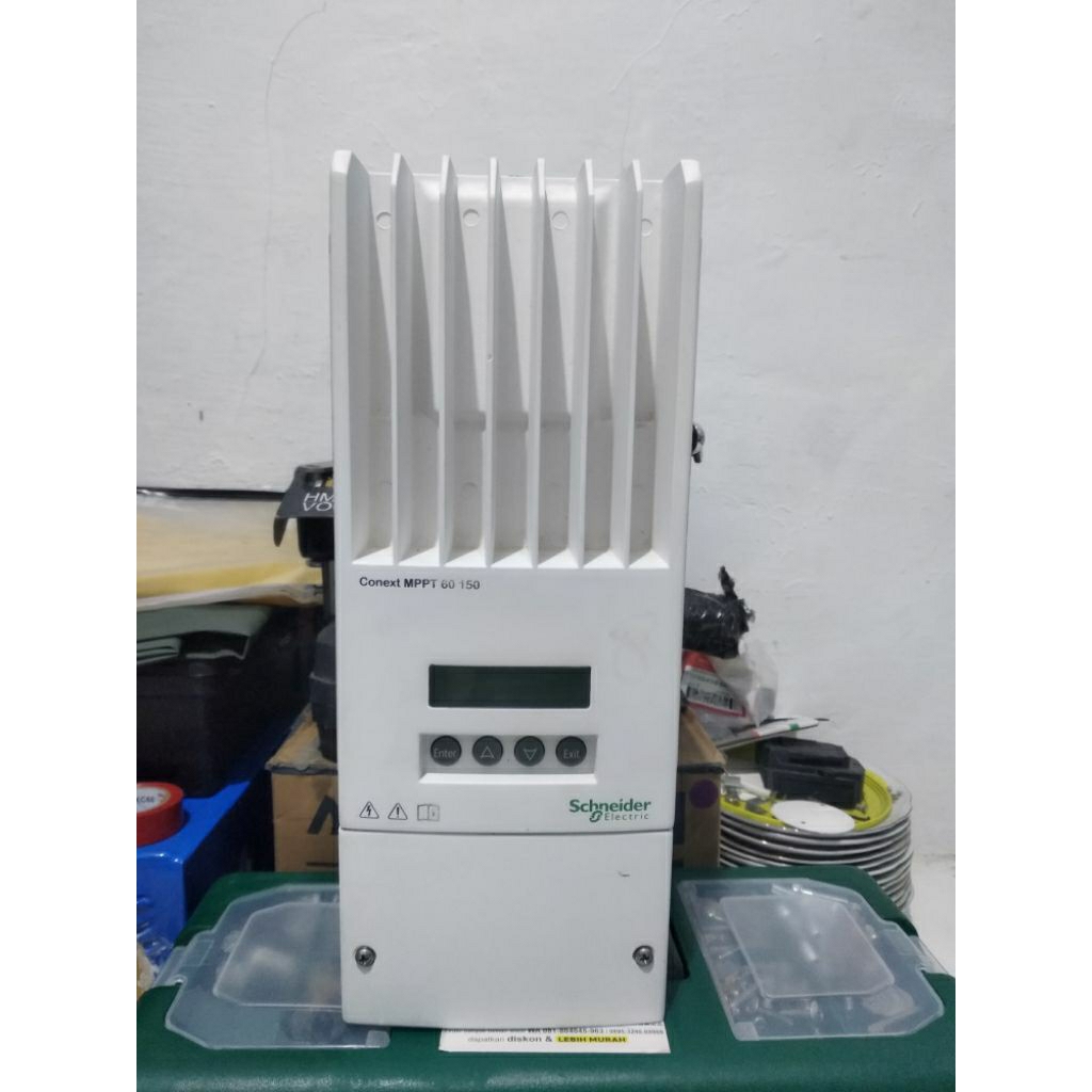 MPPT SCHNEIDER 60A Solar charger
