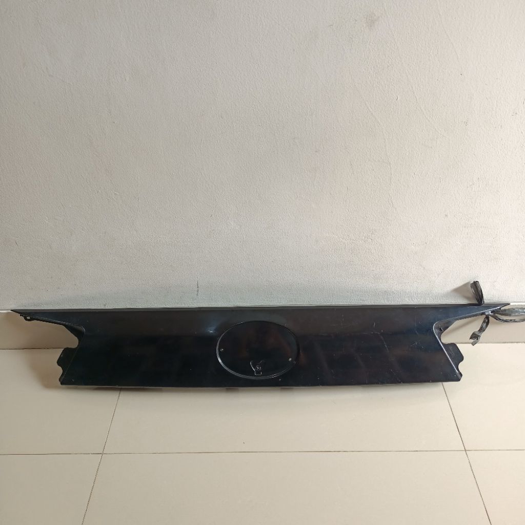 TRUNKLID BAGASI INNOVA REBORN ORIGINAL