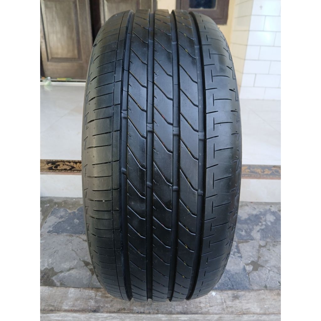 Ban Bridgestone 99% 195/50 R16