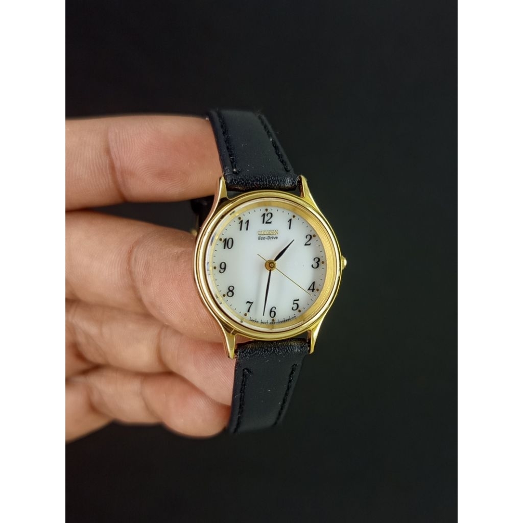 CITIZEN ECO DRIVE E031 SOLAR ORIGINAL