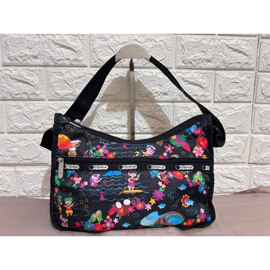 Lesportsac sling