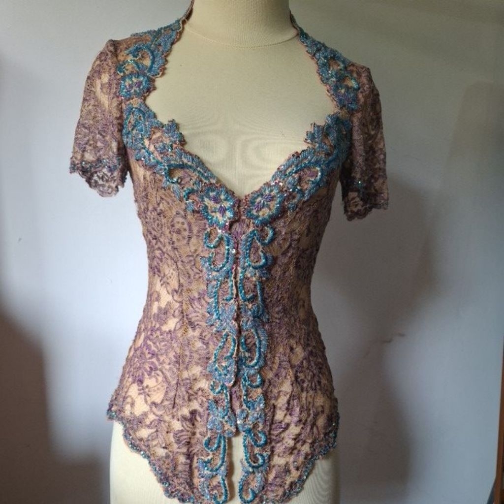 PRELOVED Kebaya Modern Tangan Pendek BUTIK