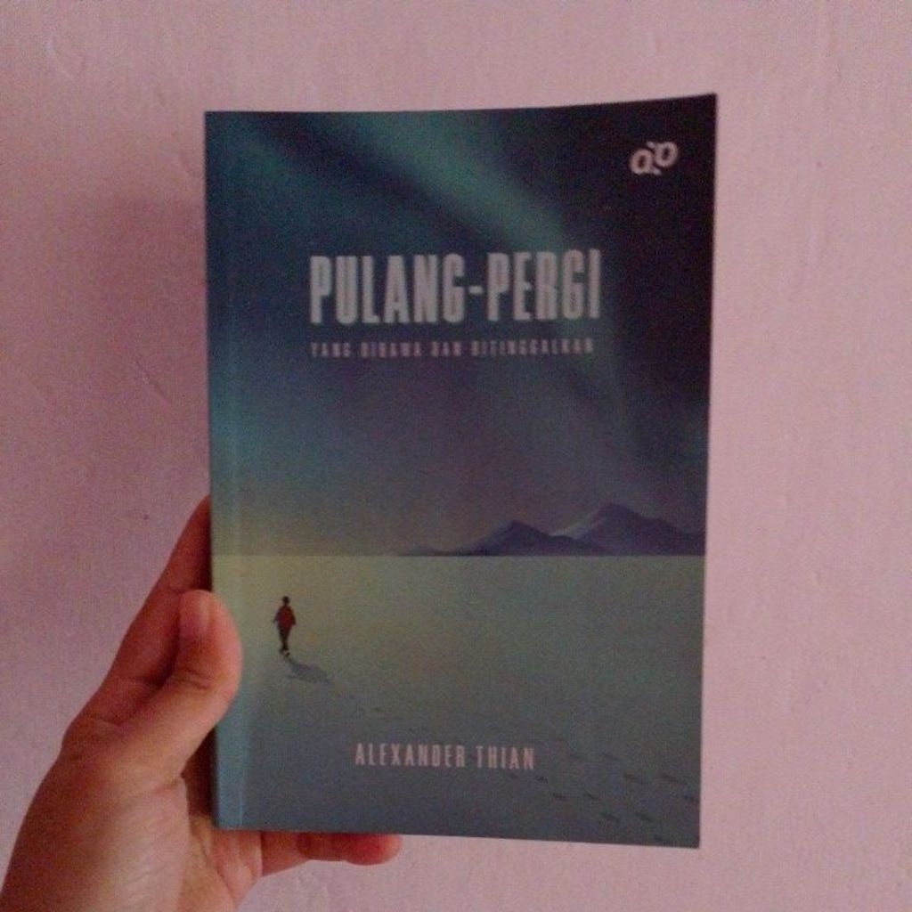 preloved PULANG-PERGI by Alexander Thian