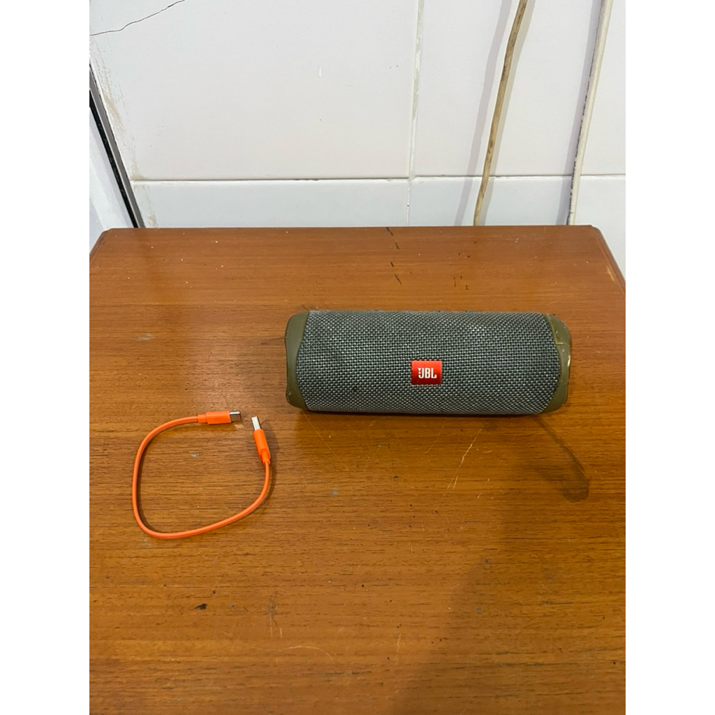 JBL Flip 5