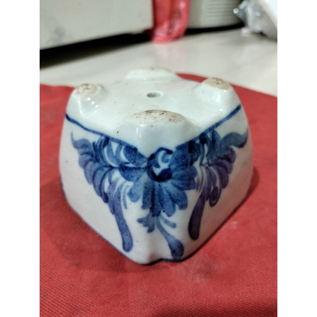 Guci pot antik porselen china