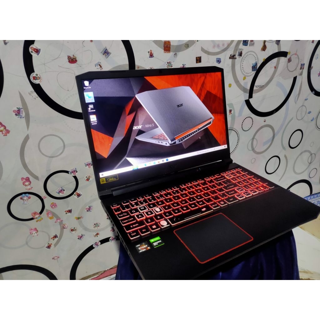 Acer nitro GTX 1650Ti Ram 16gb ryzen 5 SSD 512gb normal lancar minus lecet