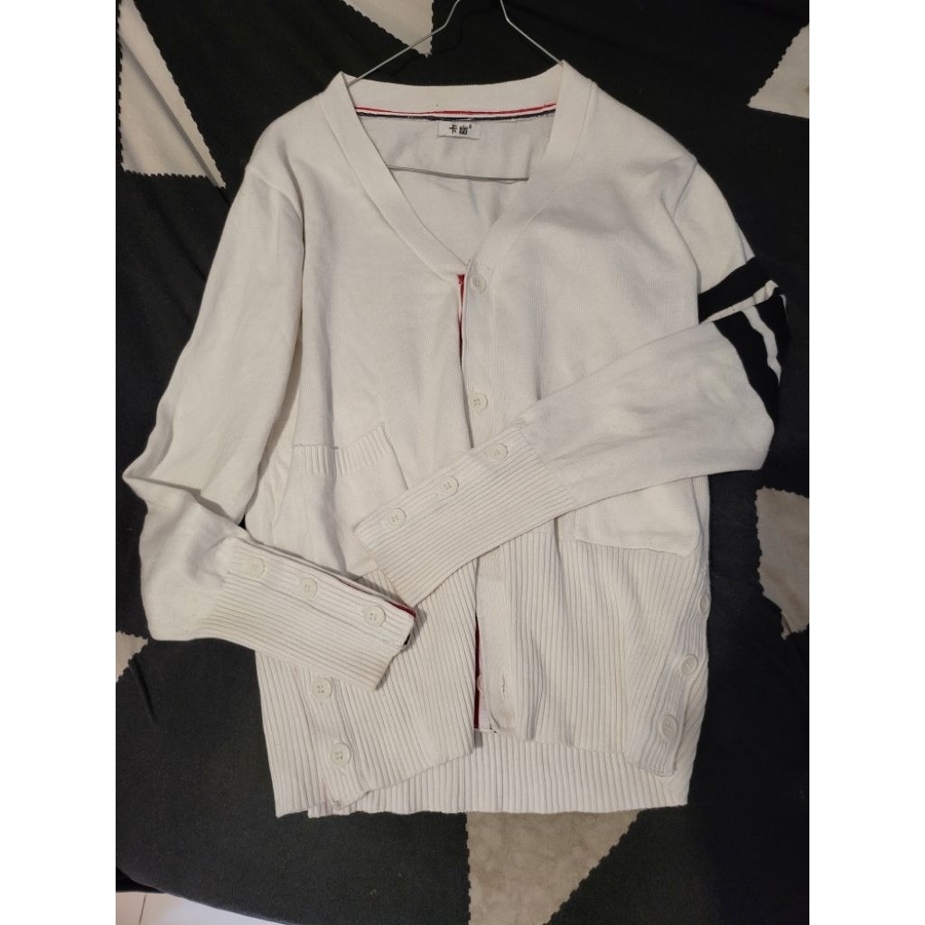 Preloved cardigan putih