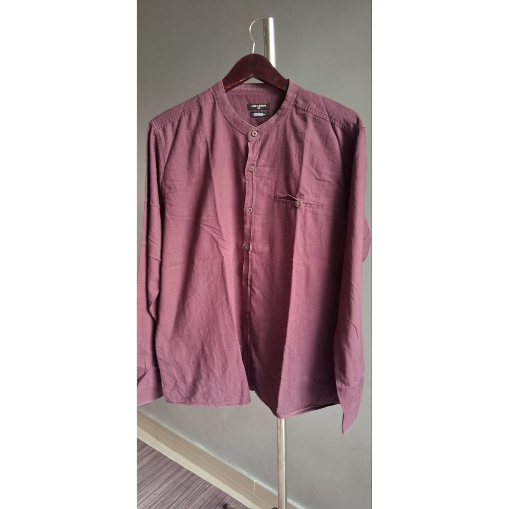 Kemeja Pria Maroon Xxl ( preloved )