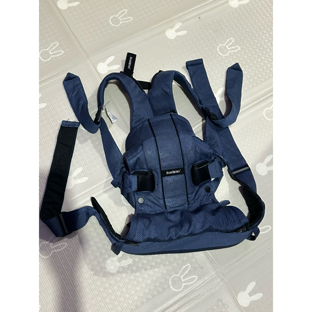 gendongan bayi babybjorn