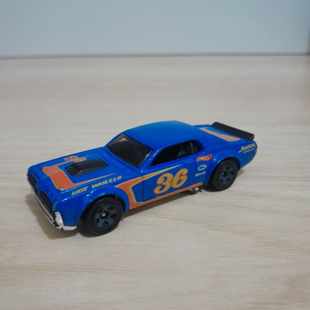 Hotwheels '68 Mercury Cougar