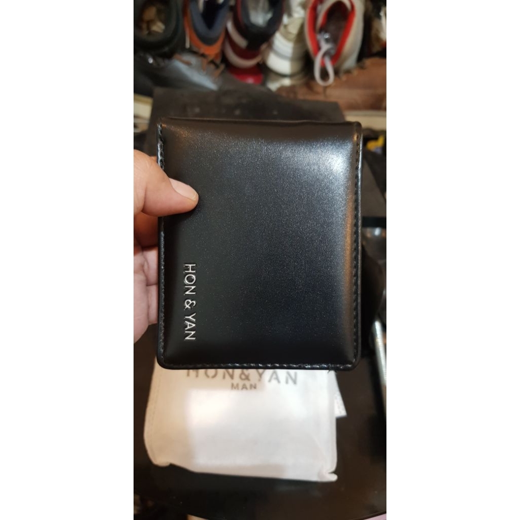 dompet Hon & Yan Hitam