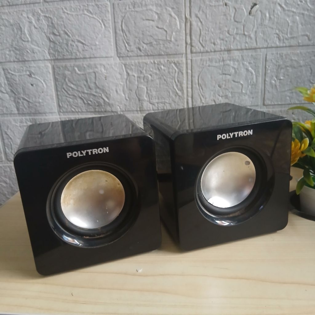 speaker satelit polytron sepasang
