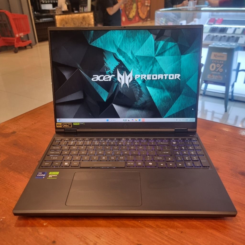 Acer PREDATOR Helios NEO 16 - Core i9-14900HX - RAM 32 GB - NVIDIA RTX 4060 8GB