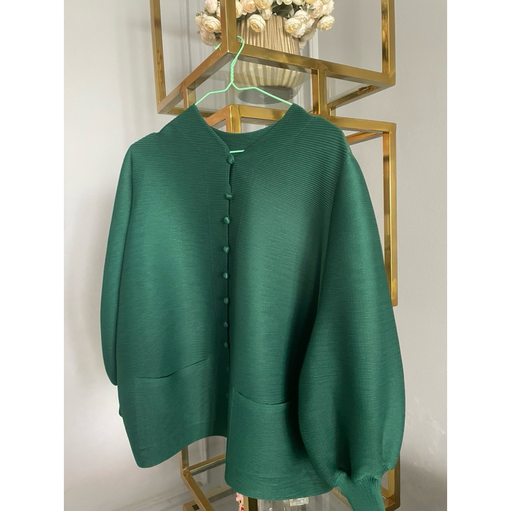 Preloved Premium Pleats
